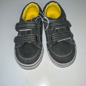 Toddler boys shoes